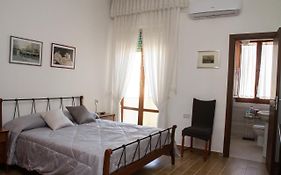 Easy House